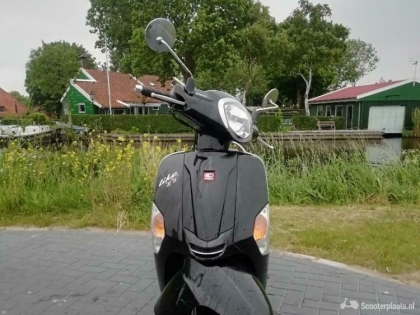 Kymco Like Retro zwart